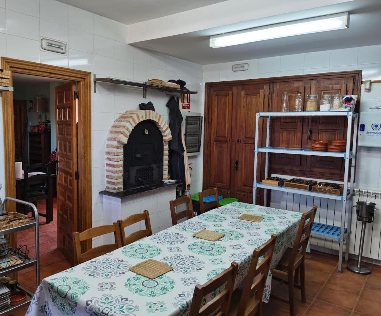 Tres Navios En El Mar Casa Rural De 10 Habitaciones Con Bano Individual Precios Web Монтехо-де-Тьермес Экстерьер фото